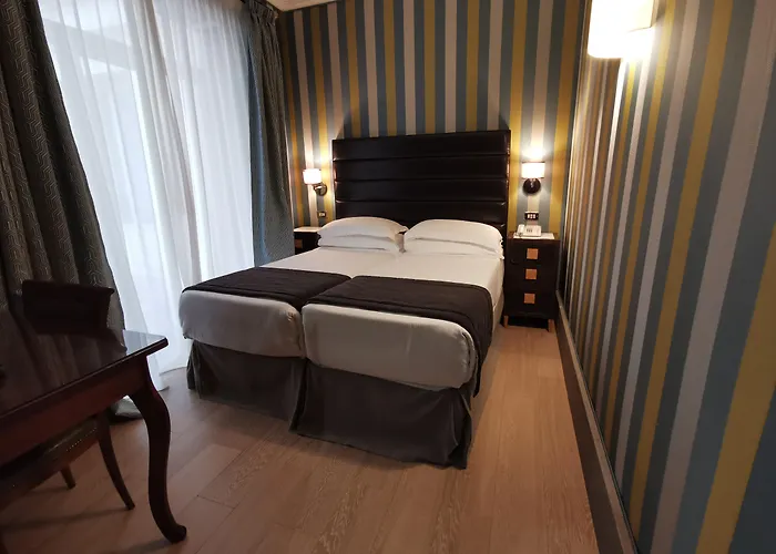 Royal Court 4*