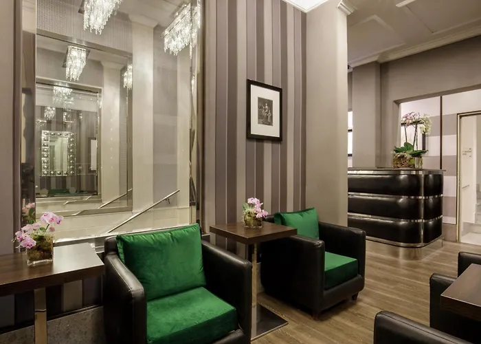 Hotel Royal Court 4*