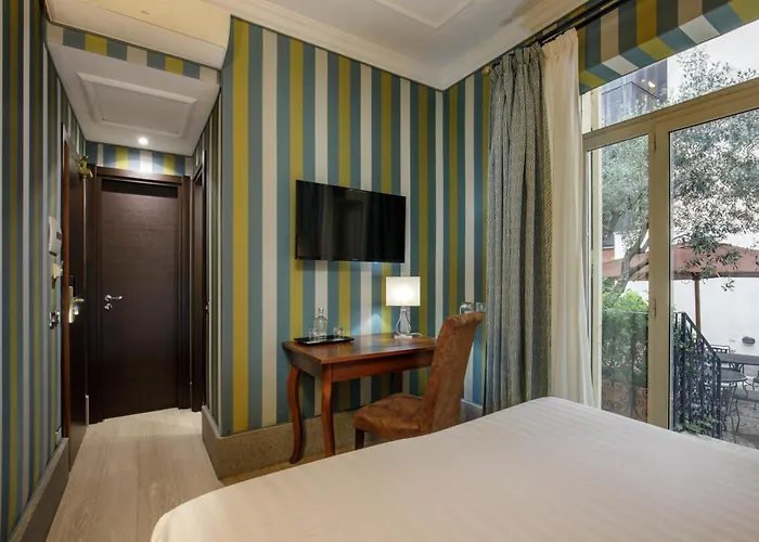 Royal Court 4* רומא