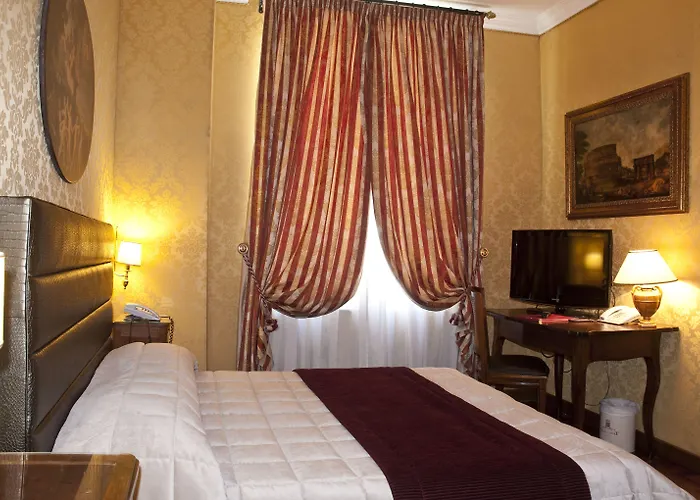 Royal Court Hotel