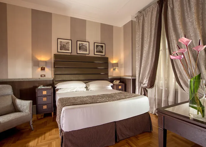 Hotel Royal Court 4*